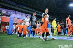 世界杯买球app -叶博亚进球被吹 李(lǐ)昊(hào)贡献神扑 “青岛德比(bǐ)”0:0握手言和